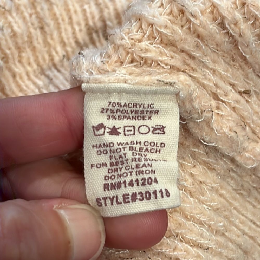 Hem & Thread Pink Sweater‎ - Picture 4 of 4